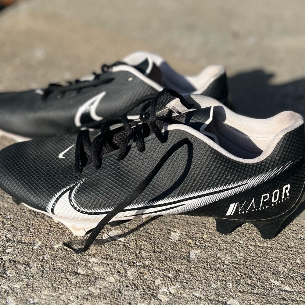Nike Vapor 360 speed system men’s cleats.